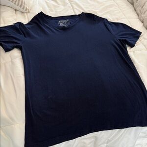 Express Men's Navy Blue T-Shirt